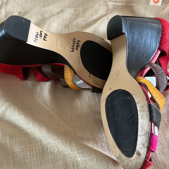 Suede red shoes in very good condition of pink, black, yellow n brownstripes - Picture 5 of 5